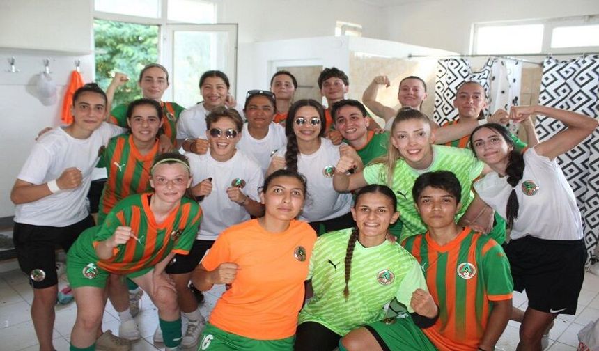 Alanyaspor’un Sultanları Durmadı: Gazipaşa Kartalları’na 13 Gollü Tarife