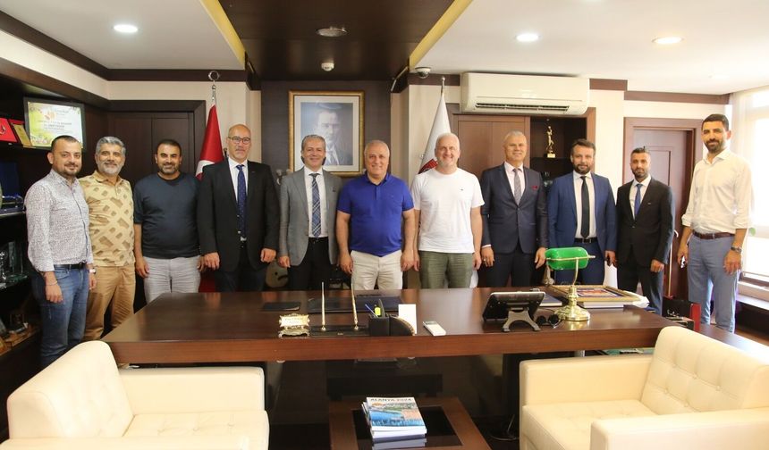 Alanya’da Emlakçılar ve Müteahhitlerden Eray Erdem’e Teşekkür