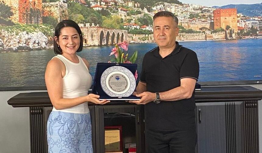Azak Beach Otel’den Eğitime Katkıya Anlamlı Teşekkür