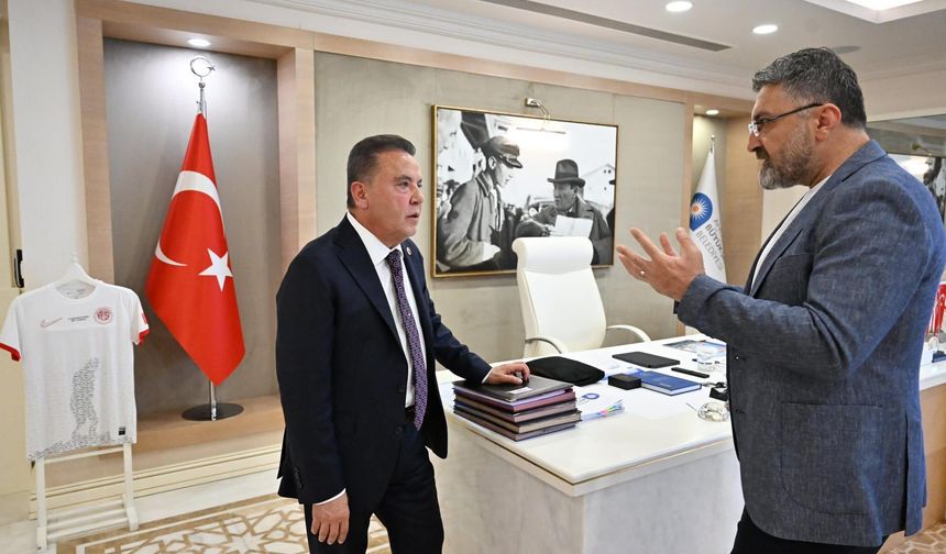 Rüşvet Soruşturmasında Tutuklanmışlardı! Böcek’in Şoförlerine Tahliye