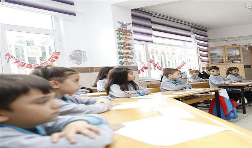 Çocuğu okula başlayacak memurlara güzel haber: Günde 3 saat izin geliyor