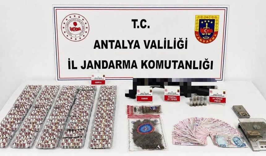 Jandarmadan Kaçak Sigara ve Tütün Operasyonu