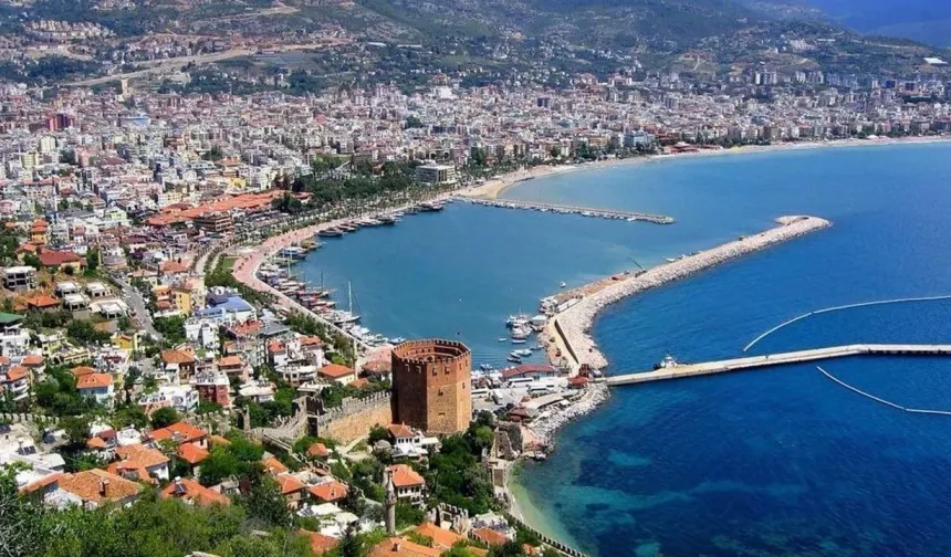 Alanya'nın nüfusu 371 bin 547 oldu: Bir yılda 9 bin 674 kişi arttı