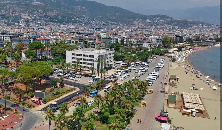 Alanya’nın eski belediye binası gençlik ve kültür merkezine dönüşüyor