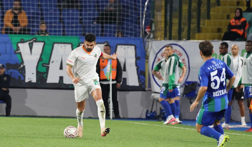 Fırtına Rize'de Koptu: Alanyaspor 3 Puanı Tek Golle Aldı!
