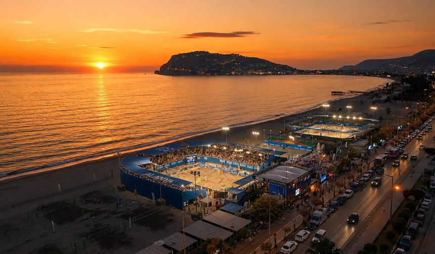 Kuzeyde Dersler Duruyor, Alanya’da Sezon Uzuyor: Finli Ailelerin Ekim Rotası Alanya