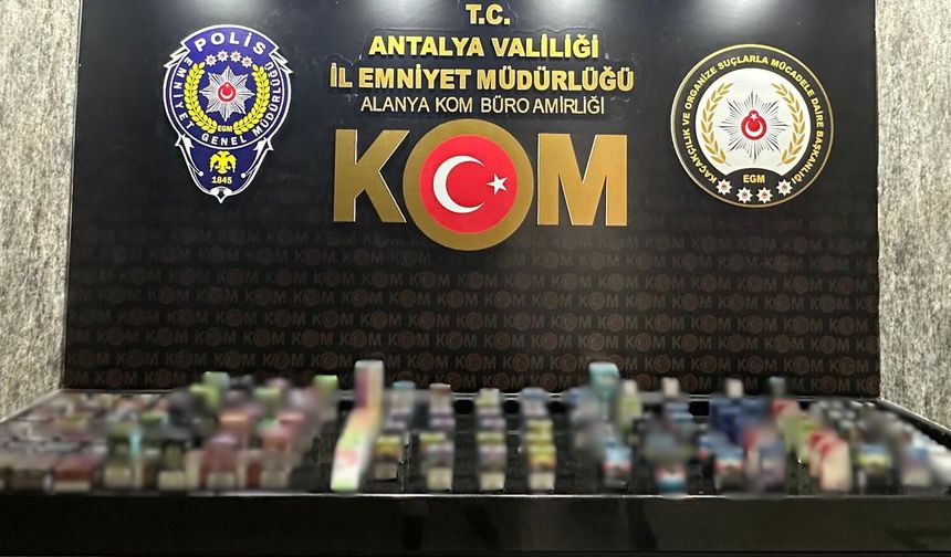 Alanya’da kaçakçılara darbe! Operasyonda binlerce kaçak ürün ele geçirildi