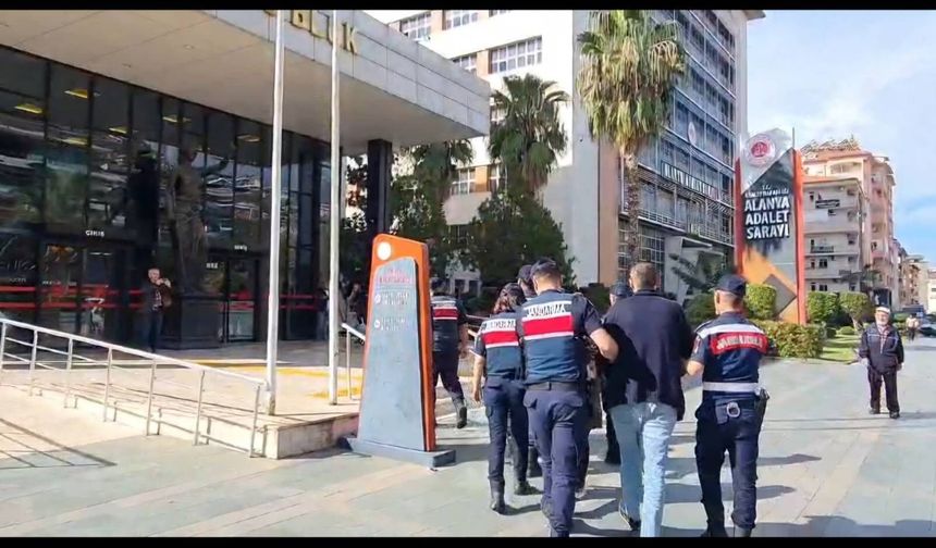 ALANYA’DA 3,3 MİLYON TL’LİK YATIRIM TUZAĞI! 2 ŞÜPHELİ TUTUKLANDI
