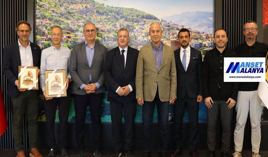 DÜNYA PLAJ FUTBOLU ALANYA’YA ÇIKARMA YAPTI!