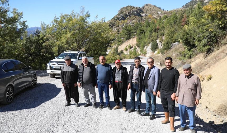 ALANYA BELEDİYESİ 5 MAHALLEDE YOLLARI YENİLİYOR