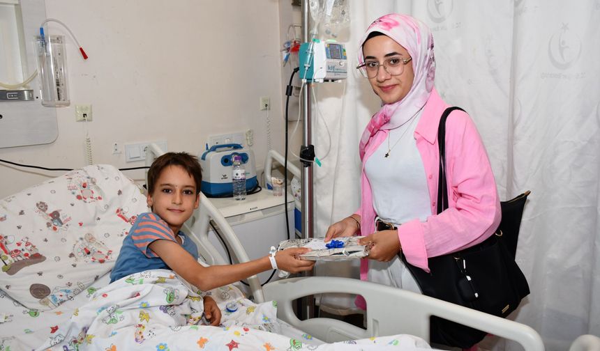 Alanya EAH’de Tedavi Gören Çocuklara Moral Etkinliği
