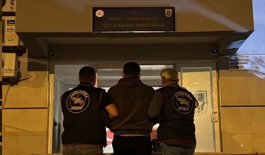 Alanya’da JASAT’tan Firari Hükümlülere Operasyon!