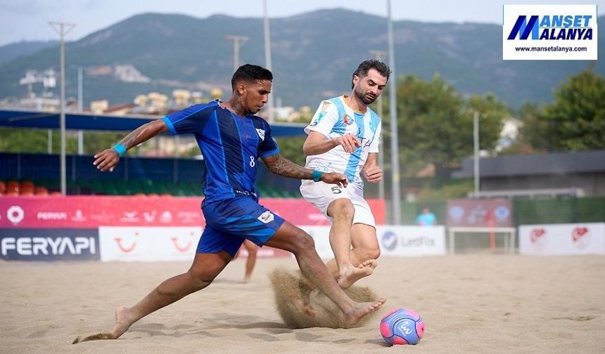 ALANYA’DA 9 GOLLÜ GOL DÜELLOSU: ZAFER İTALYA'NIN!