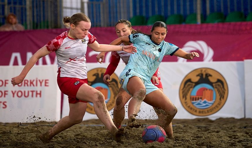 ALANYA’DA ABD-HOLLANDA MÜCADELESİNDE KAZANAN CALİ BSC
