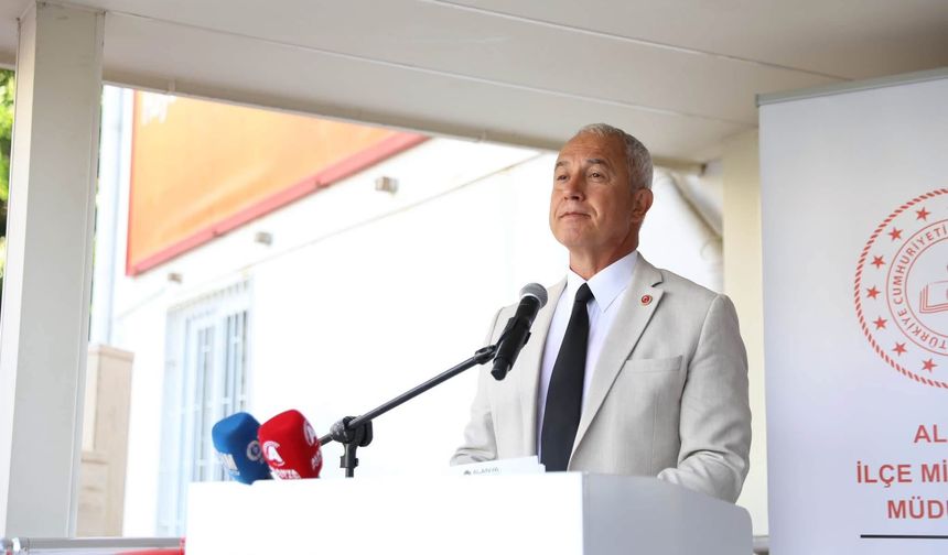 Siyaset Dünyasını Sarsan Karar: Osman Tarık Özçelik Partisinden Neden İstifa Ettiğini Tek Tek Anlattı!