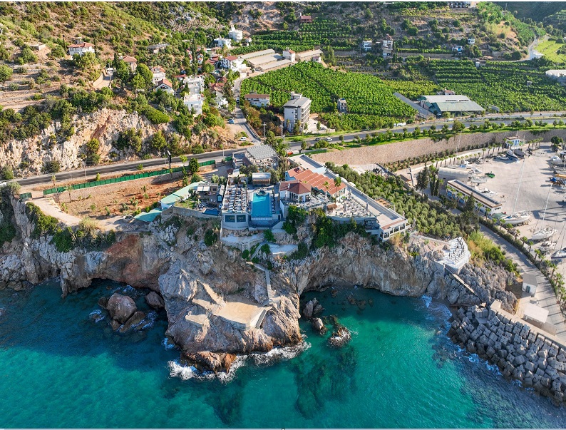 Alanya'nın Yeni Cazibe Merkezi: Ada Port Hotel Kapılarını Açtı