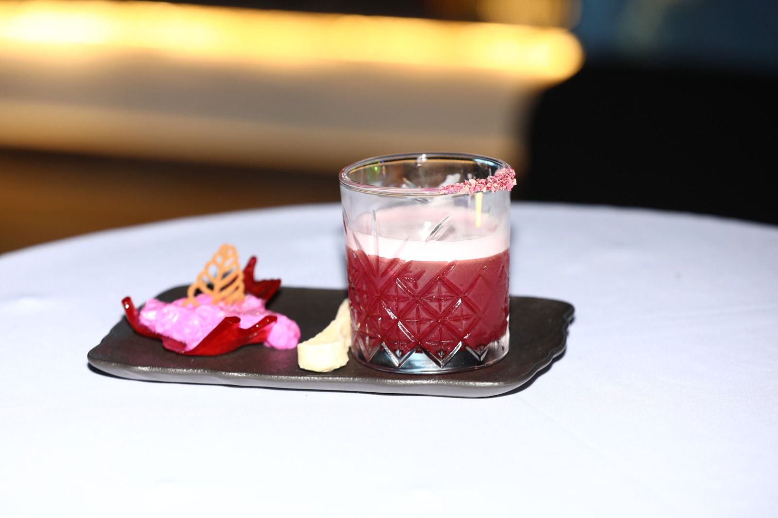 082039Dc 2A86 4245 A738 6D93B976843C