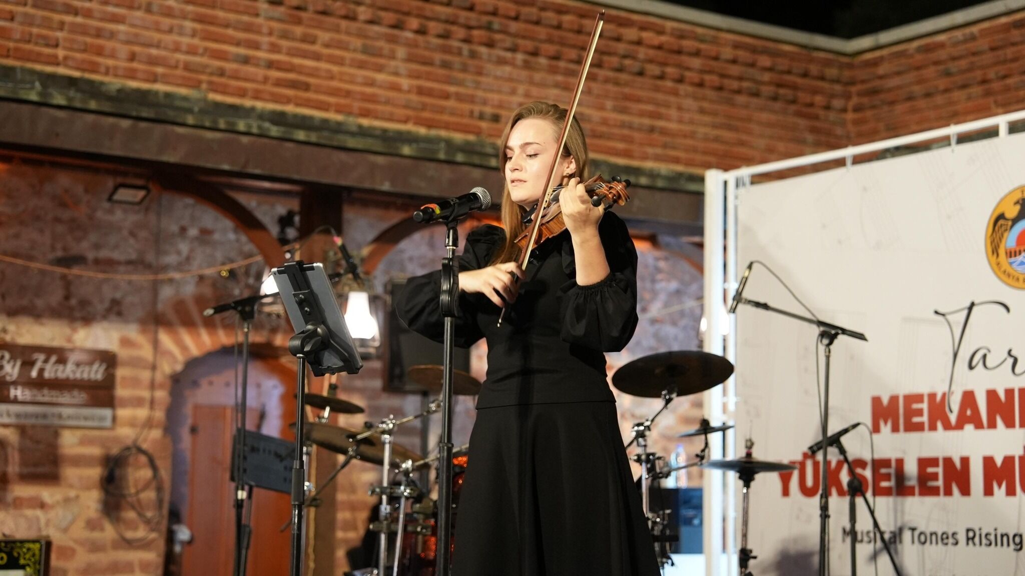 Tarihi Bedesten’de Unutulmaz Gece: Müzik Tınıları Şehri Sardı