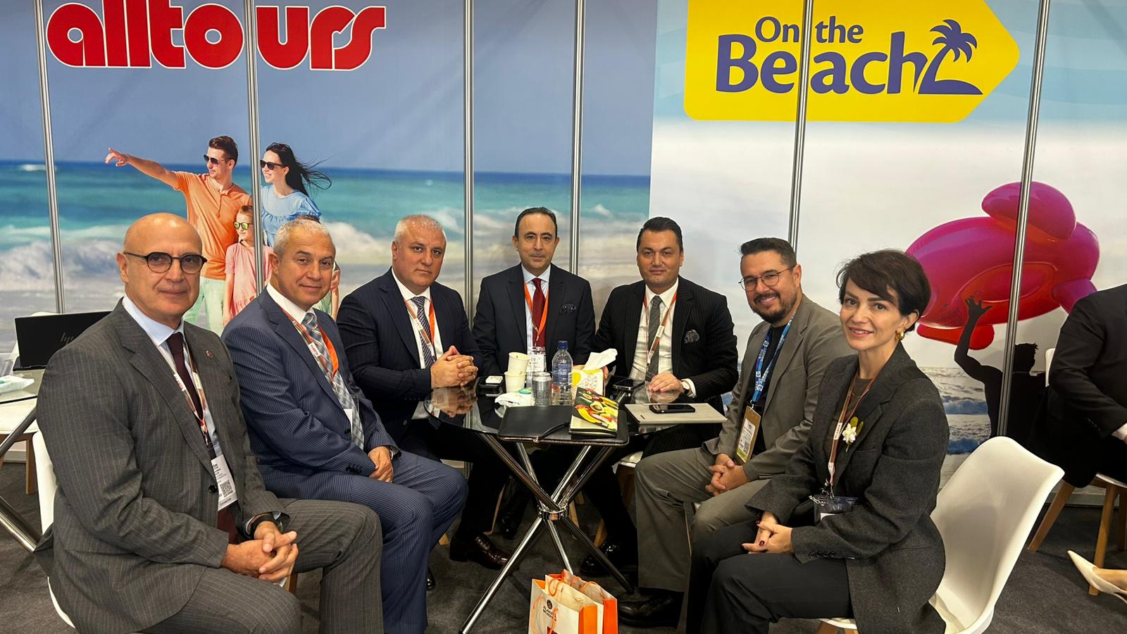 7D18542F B459 41Fa Aaf3 392Fdab808D8