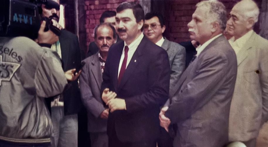 B5D1913A F904 4D81 9902 02E8Fe8C1526