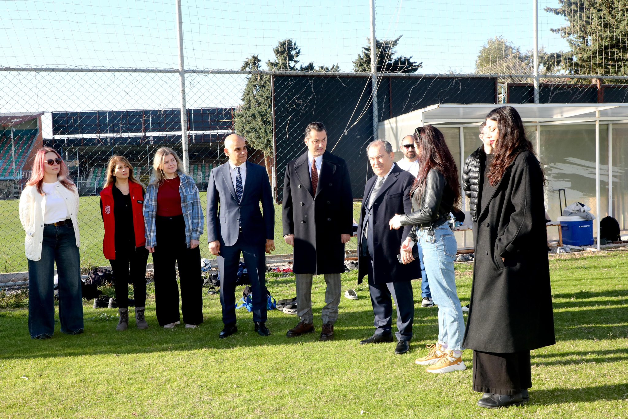 636841420 915371530848221 1830148379764267264 N